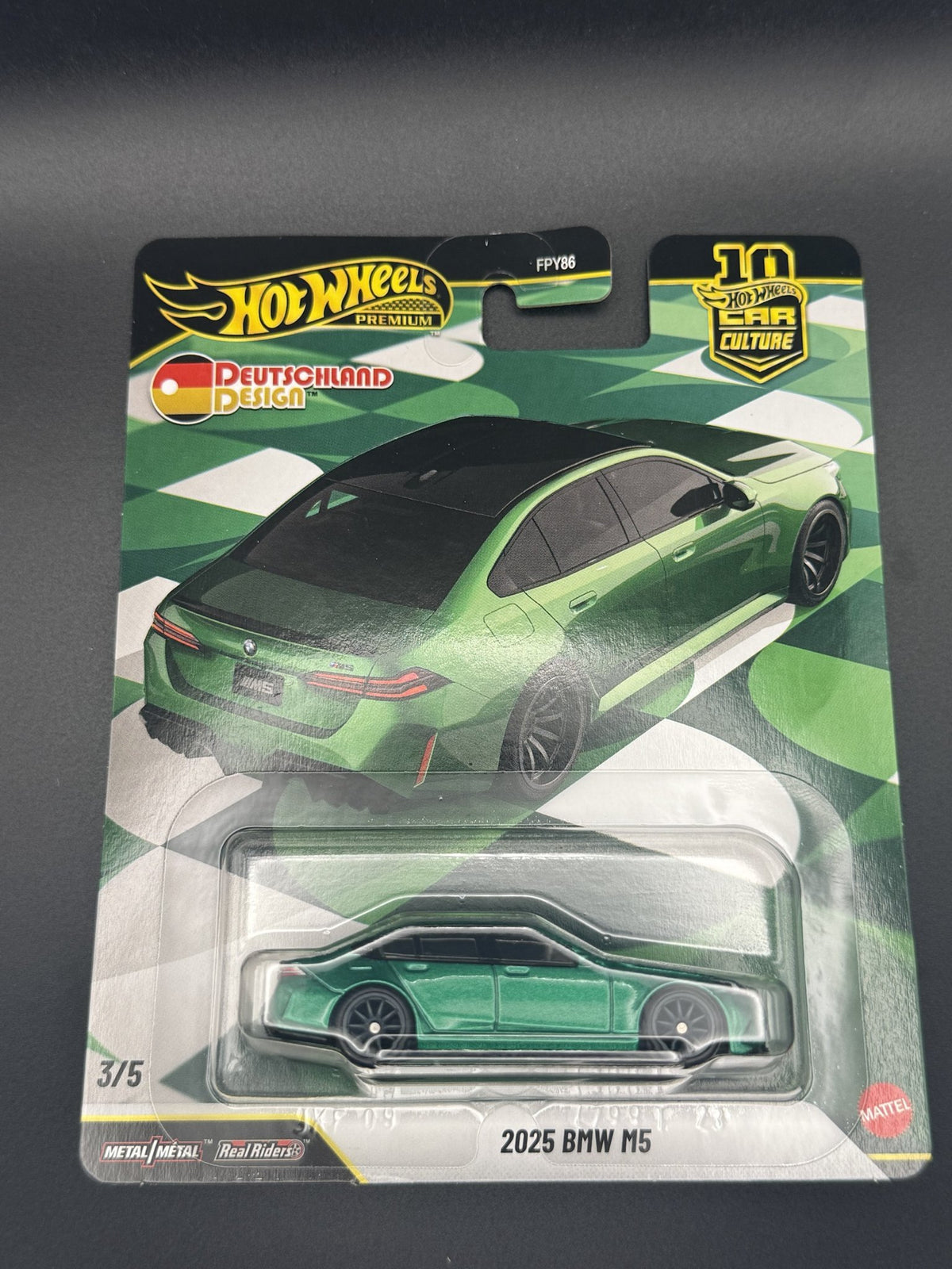 Hot Wheels Deutschland Design 2025 BMW M5 1:64, front of the card