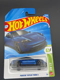Porsche Taycan turbo S