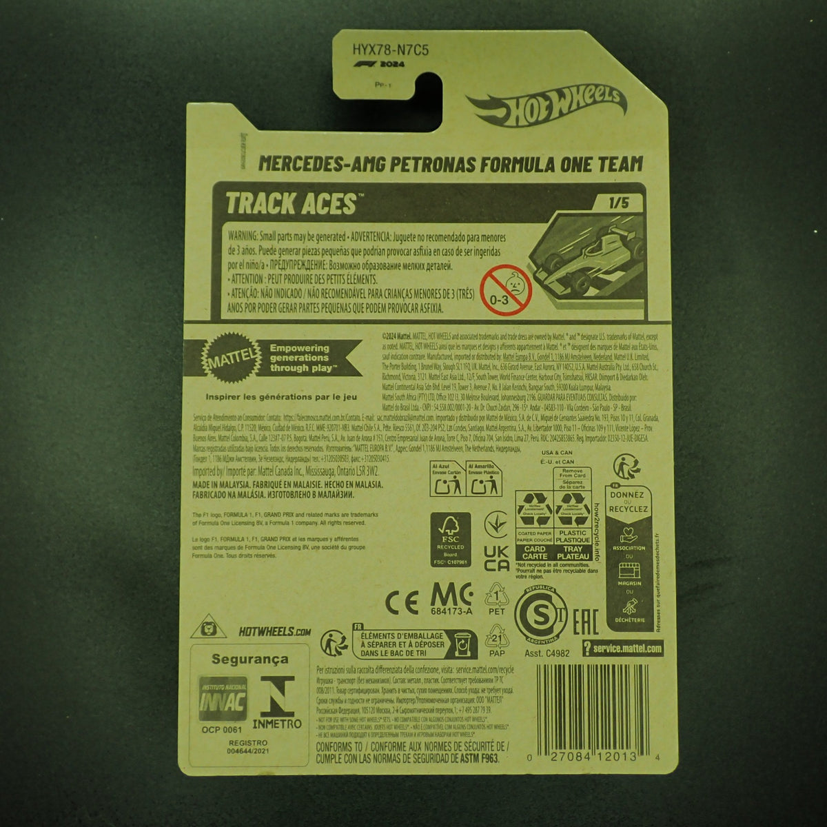 Hot Wheels Track Aces Mercedes-AMG Petronas F1 Team 1:64, back of card